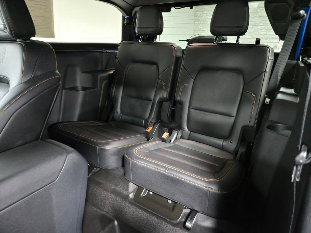 Used 2023 Ford Bronco Badlands image 33