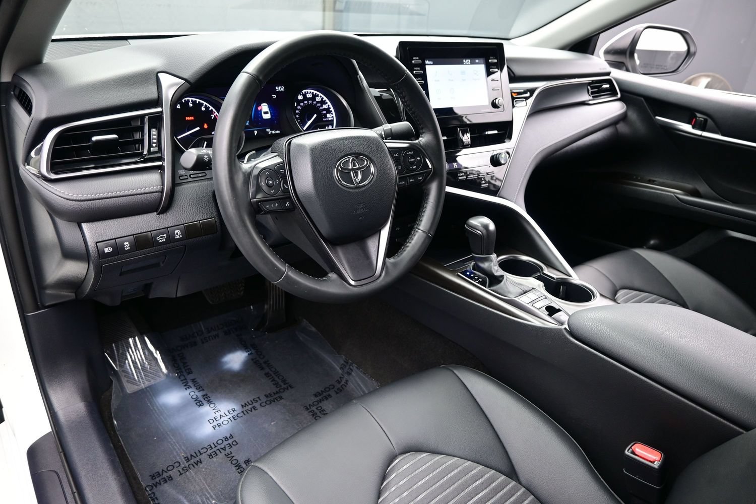 Used 2024 Toyota Camry SE AWD/4WD image 13