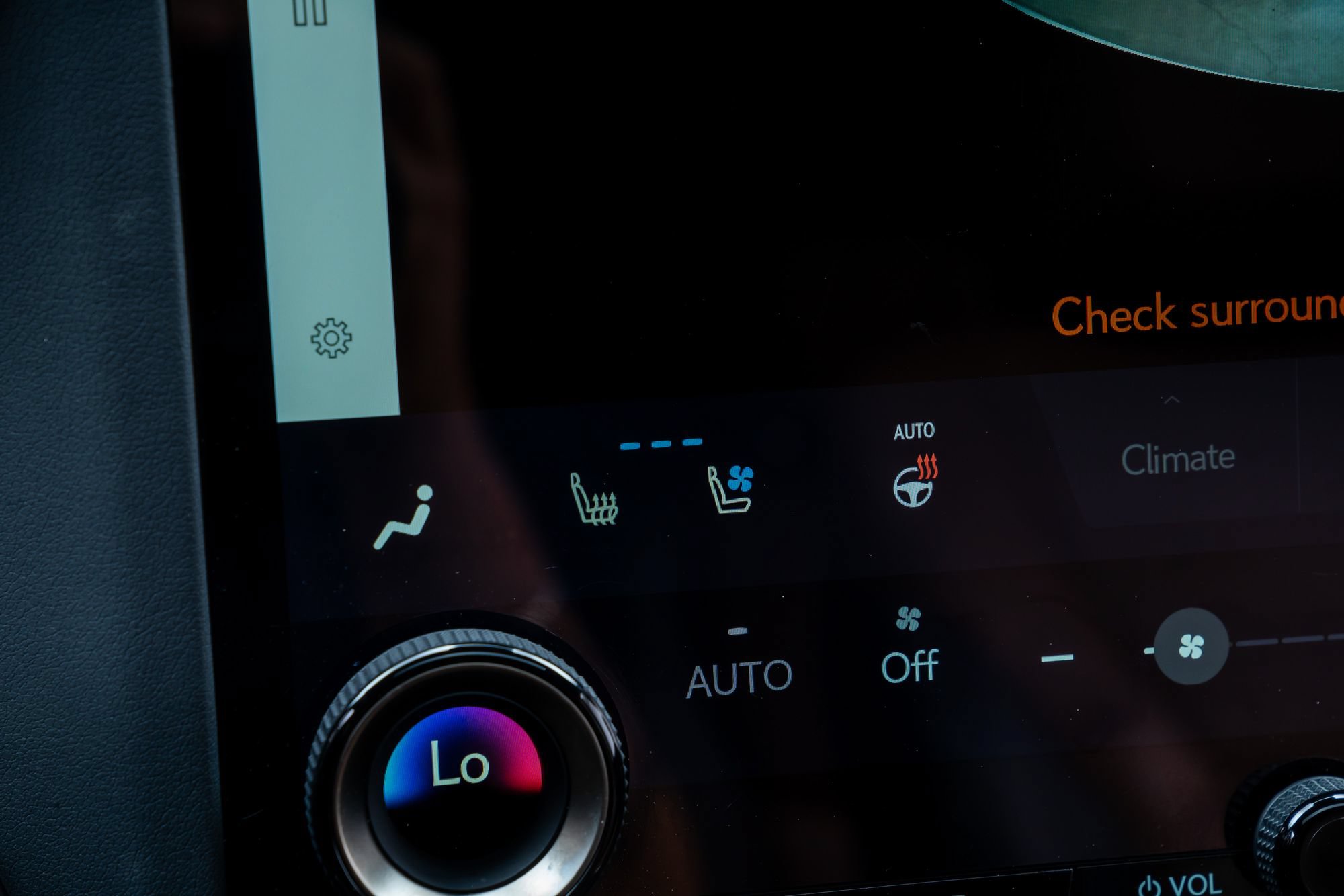 Used 2024 Lexus GX 550 w/ Accessory Package (2T) AWD/4WD image 15