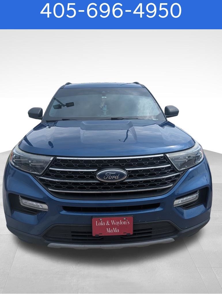 Used 2020 Ford Explorer XLT w/ Equipment Group 202A RWD image 2