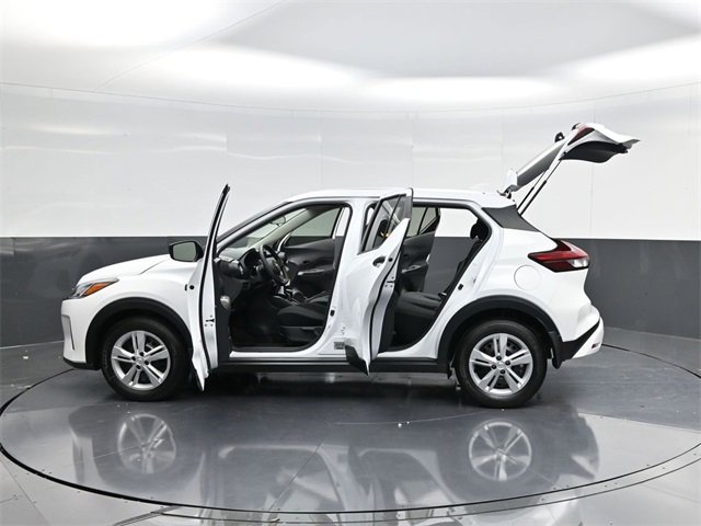 Used 2025 Nissan Kicks Play S image 43