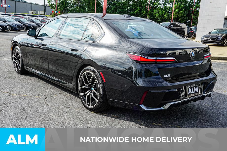 Used 2024 BMW 740i xDrive AWD/4WD image 4