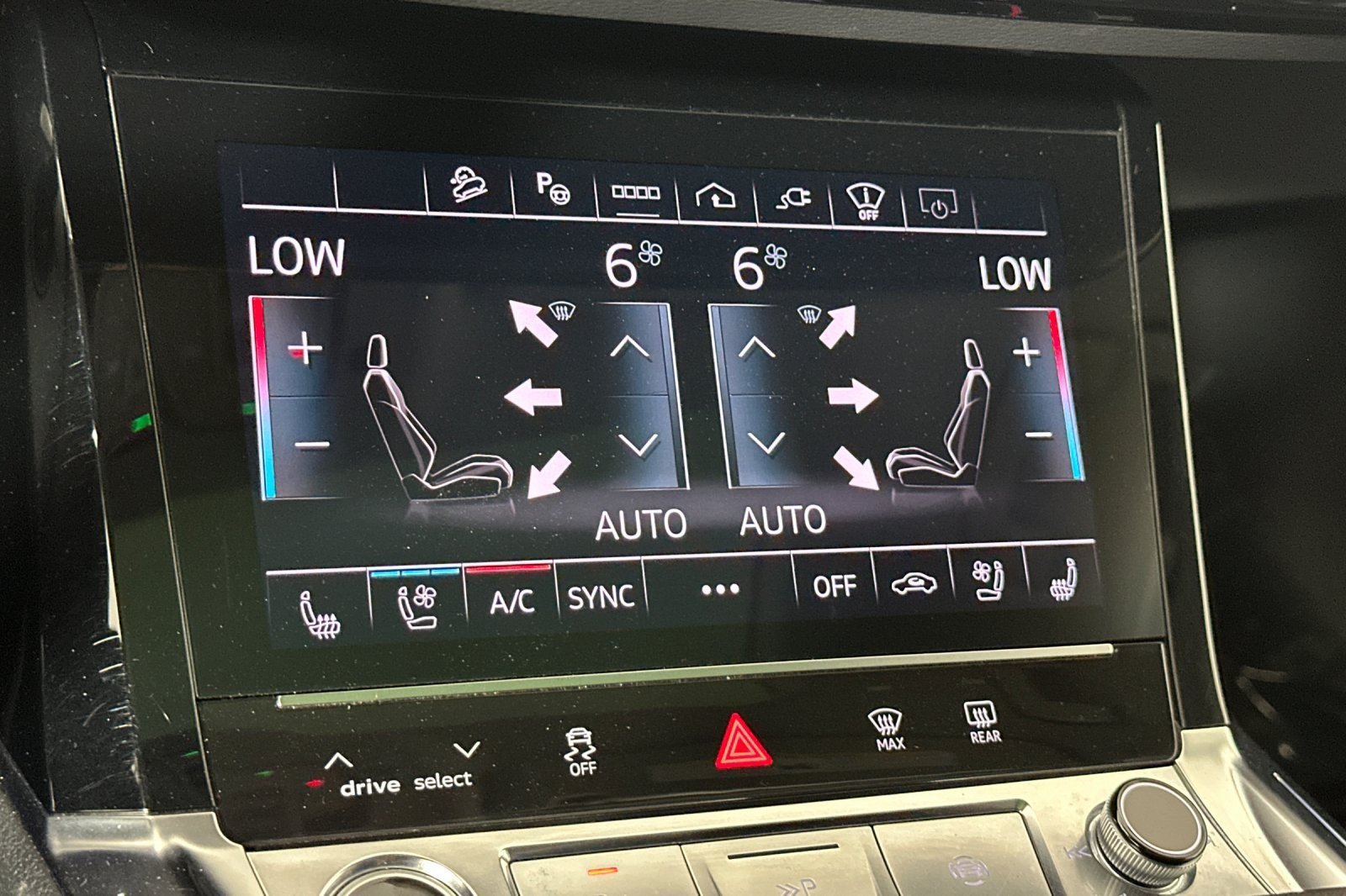 Used 2024 Audi Q8 e-tron Prestige AWD/4WD image 20