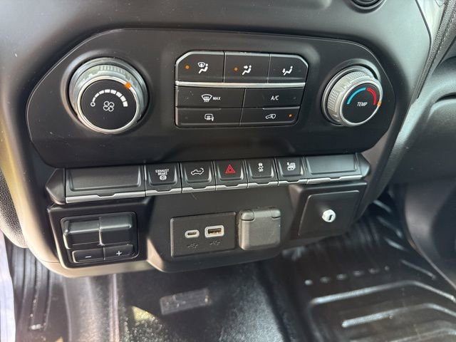 Used 2022 Chevrolet Silverado 3500 LT AWD/4WD image 15