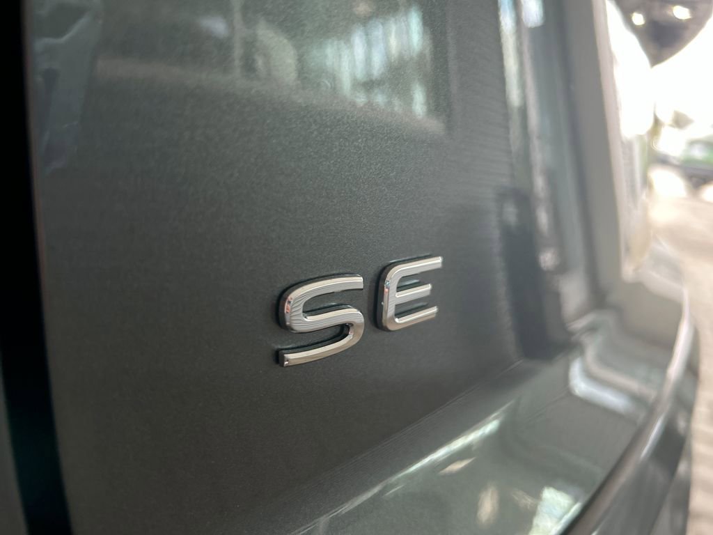 New 2025 Volkswagen Atlas Cross Sport SE image 47