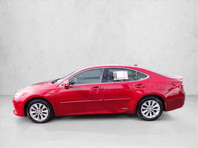 Used 2014 Lexus ES 300h w/ Luxury Package w/Bamboo Trim image 2