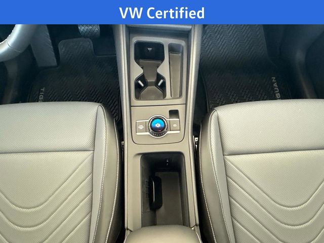 Used 2025 Volkswagen Tiguan SE image 18