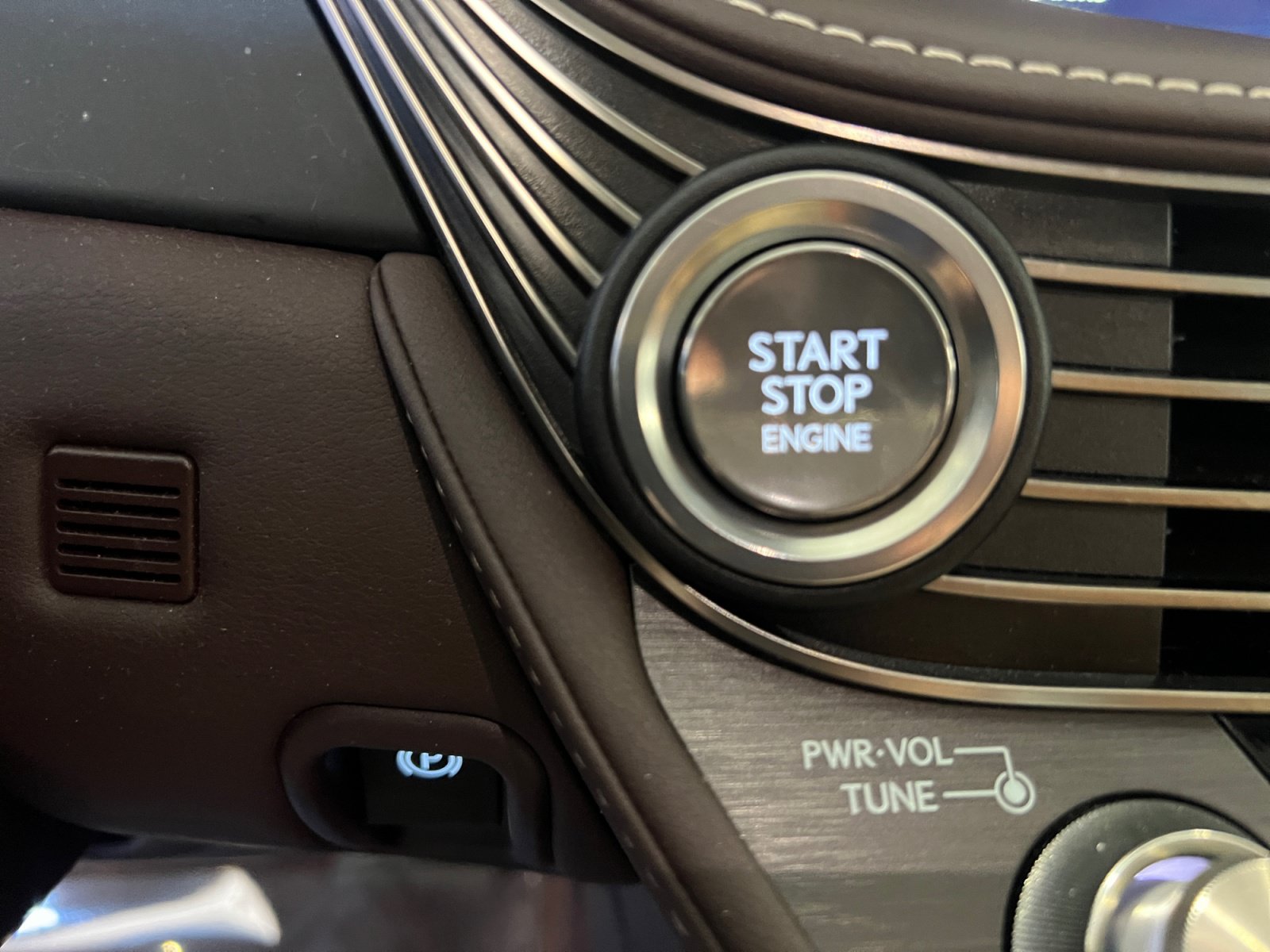 Used 2018 Lexus LS 500 AWD image 20