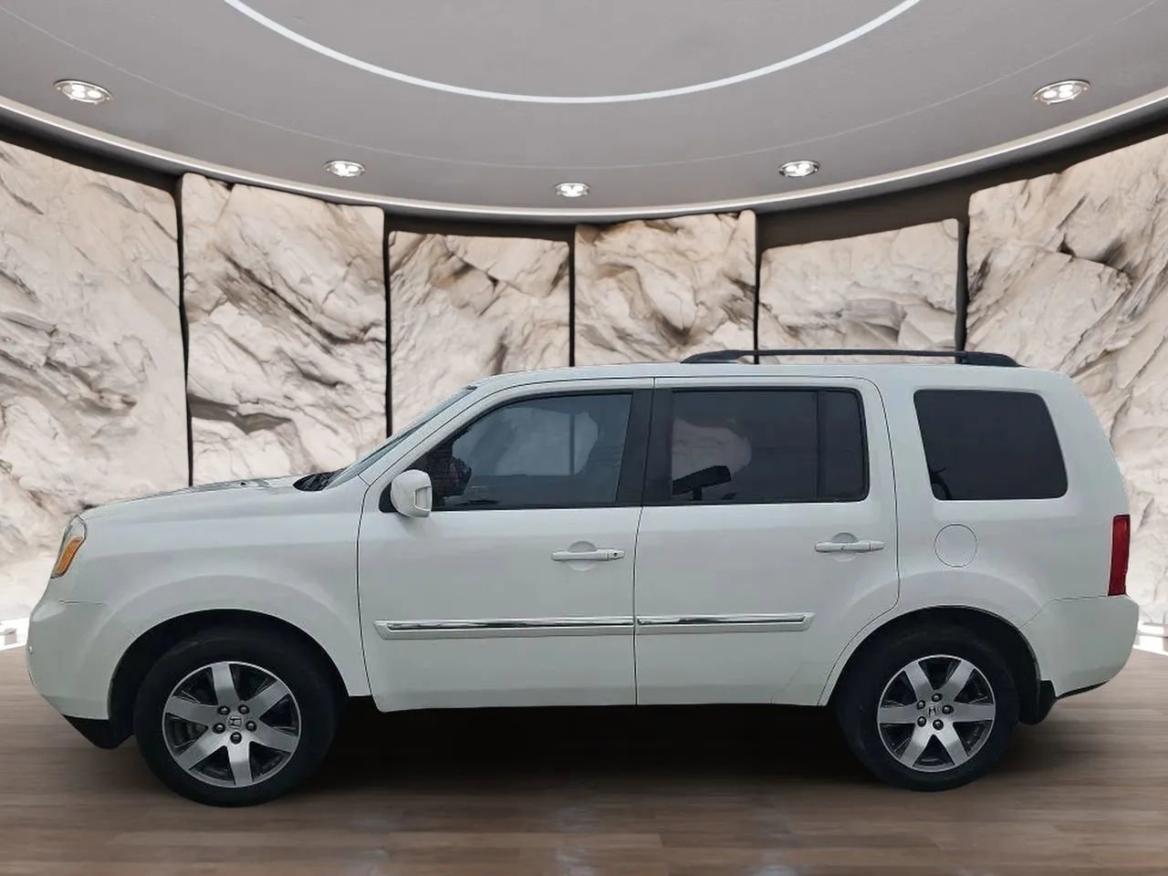 Used 2013 Honda Pilot Touring image 3