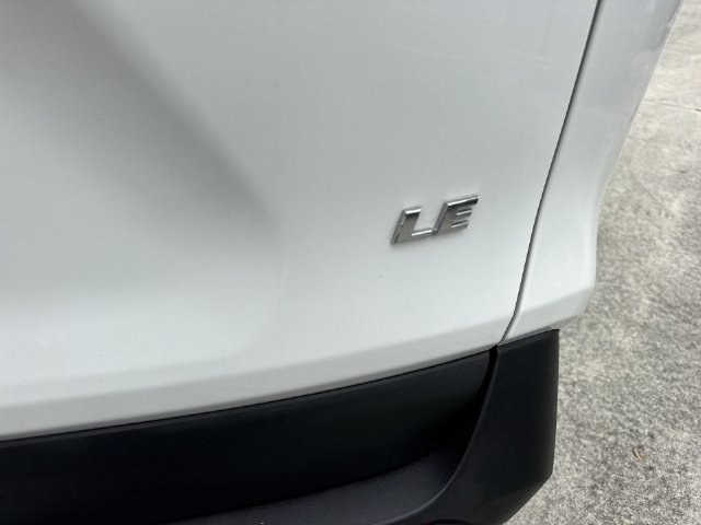 Used 2022 Toyota RAV4 LE FWD image 25