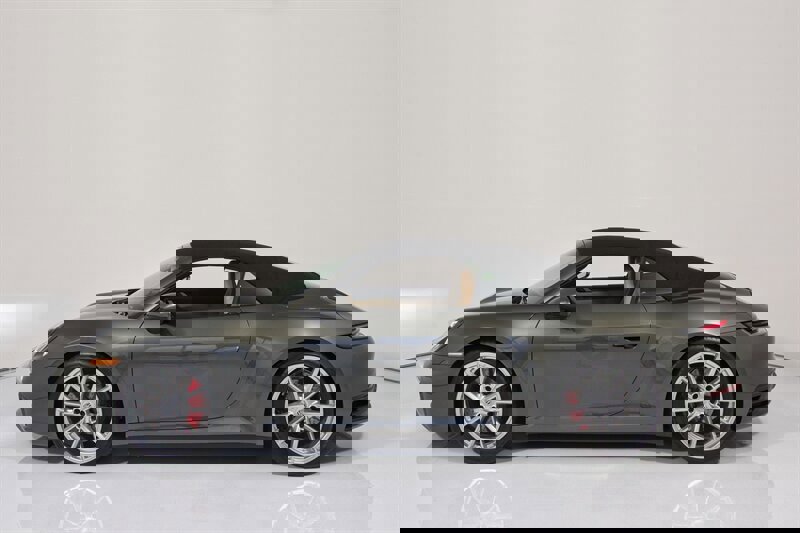 Used 2020 Porsche 911 Carrera S image 5