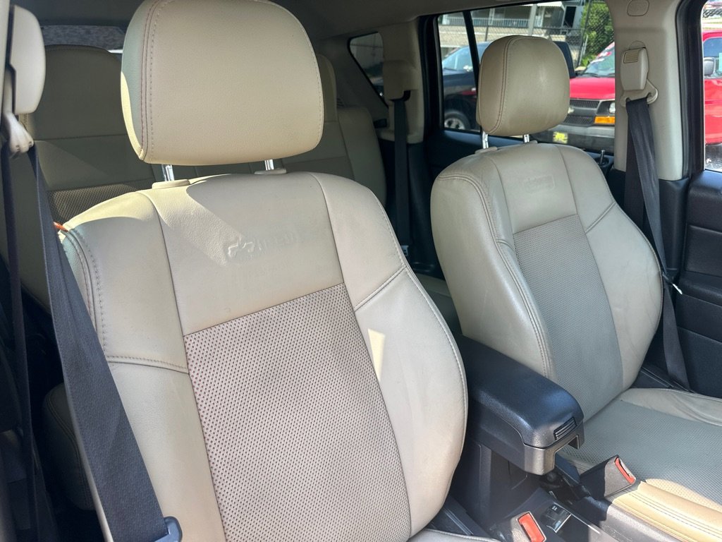 Used 2016 Jeep Compass 75th Anniversary w/ Power Value Group image 36