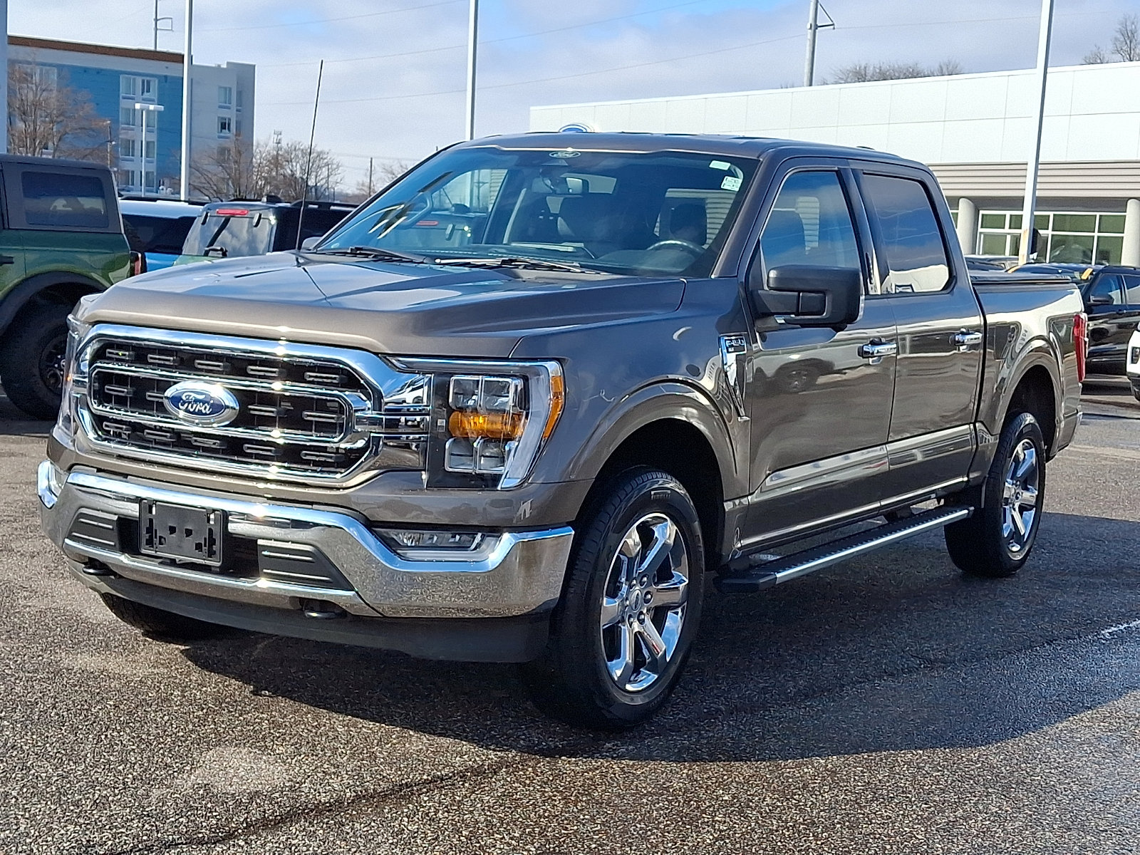 Certified 2022 Ford F150 XLT w/ Equipment Group 302A High image 5