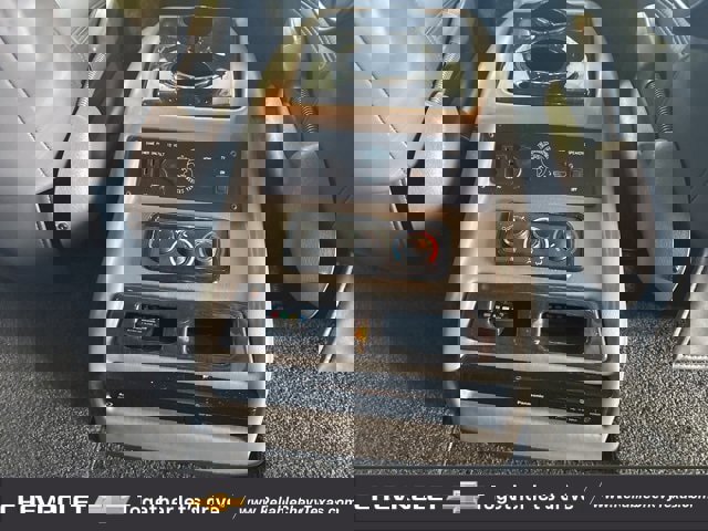 Used 2014 Chevrolet Express 1500 image 16