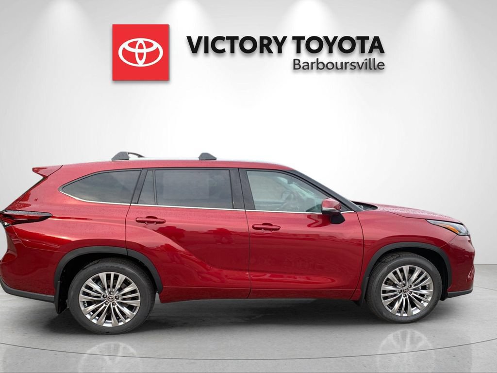 New 2026 Toyota Highlander Platinum AWD/4WD image 6