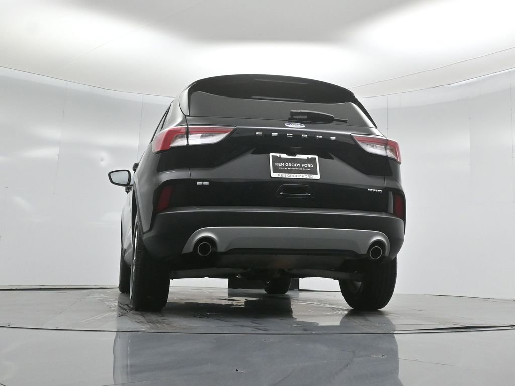 Certified 2021 Ford Escape SE image 48