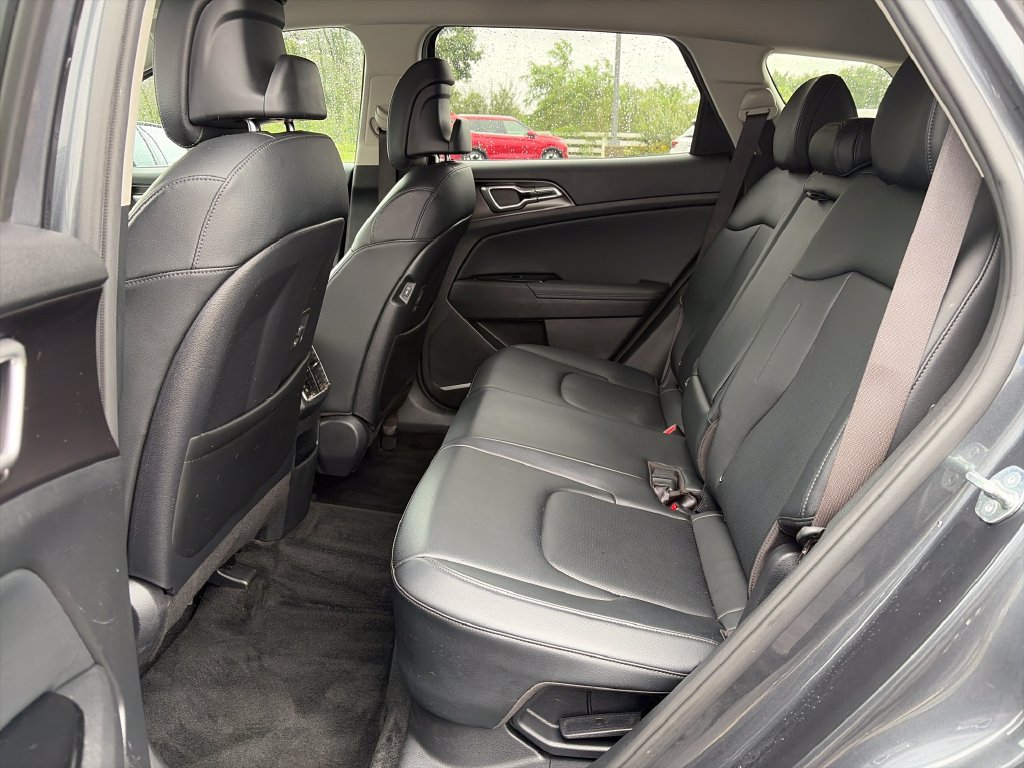 Used 2023 Kia Sportage EX AWD/4WD image 29