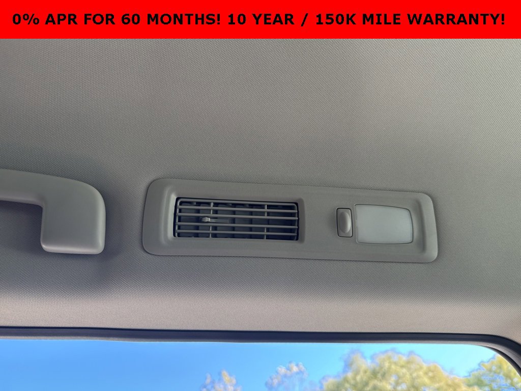 New 2025 Nissan Pathfinder SL w/ Black Appearance Package image 28