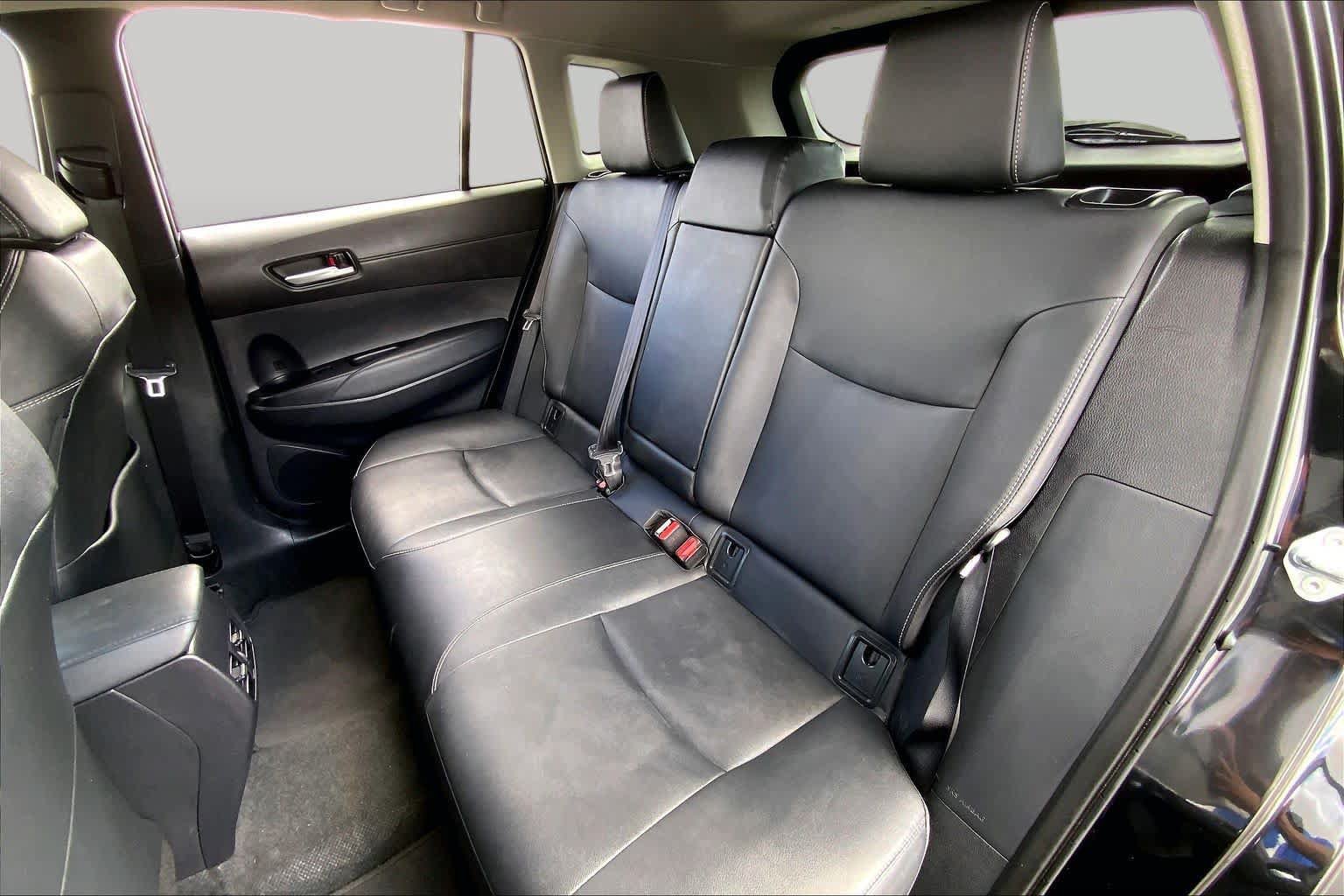 Used 2025 Toyota Corolla Cross XLE FWD image 20