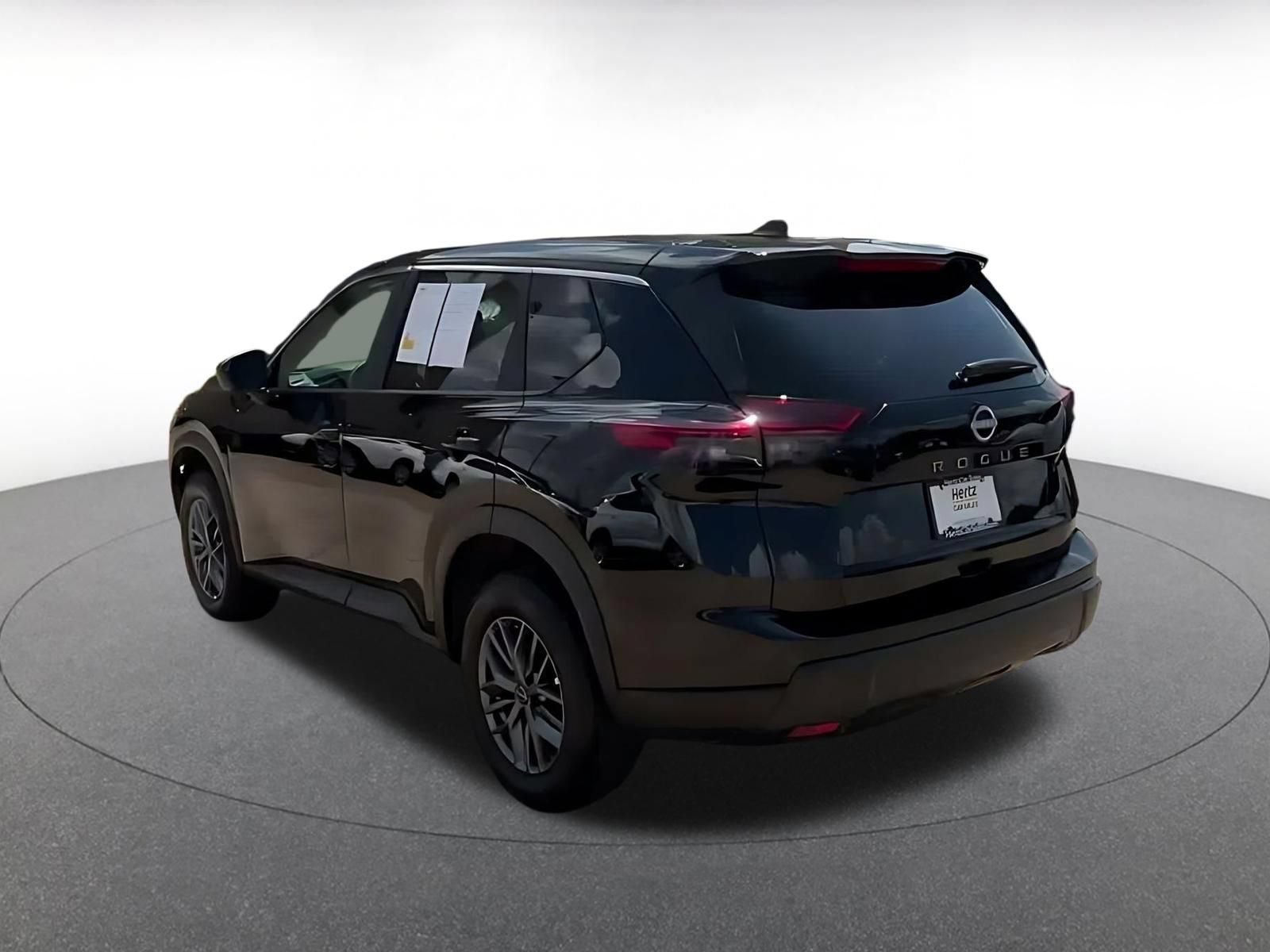 Used 2026 Nissan Rogue SV FWD image 10