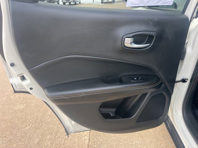Used 2019 Jeep Compass Latitude image 33
