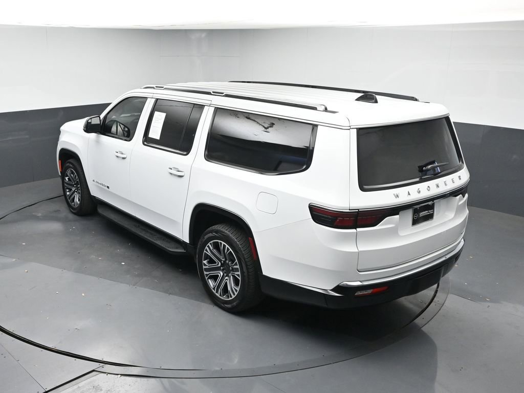 Used 2024 Jeep Wagoneer L Series II w/ Flexible Seating Group image 38