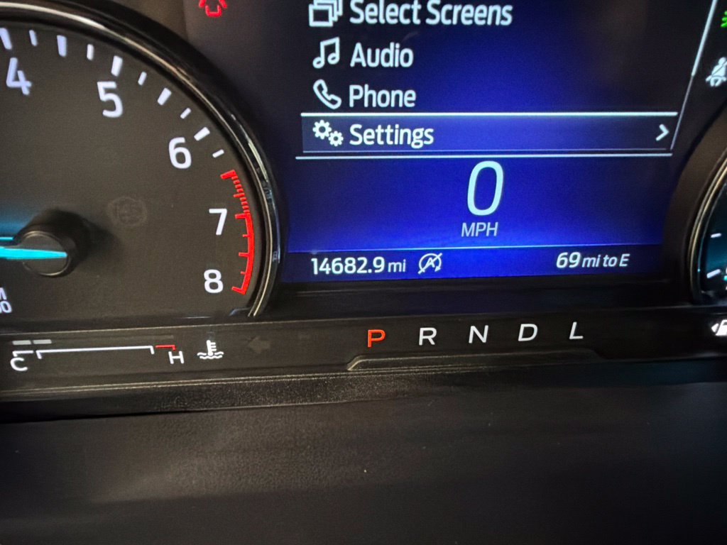 Used 2024 Ford Explorer XLT w/ Equipment Group 202A AWD/4WD image 23