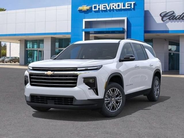 New 2026 Chevrolet Traverse LT w/ Driver Confidence Package FWD image 7