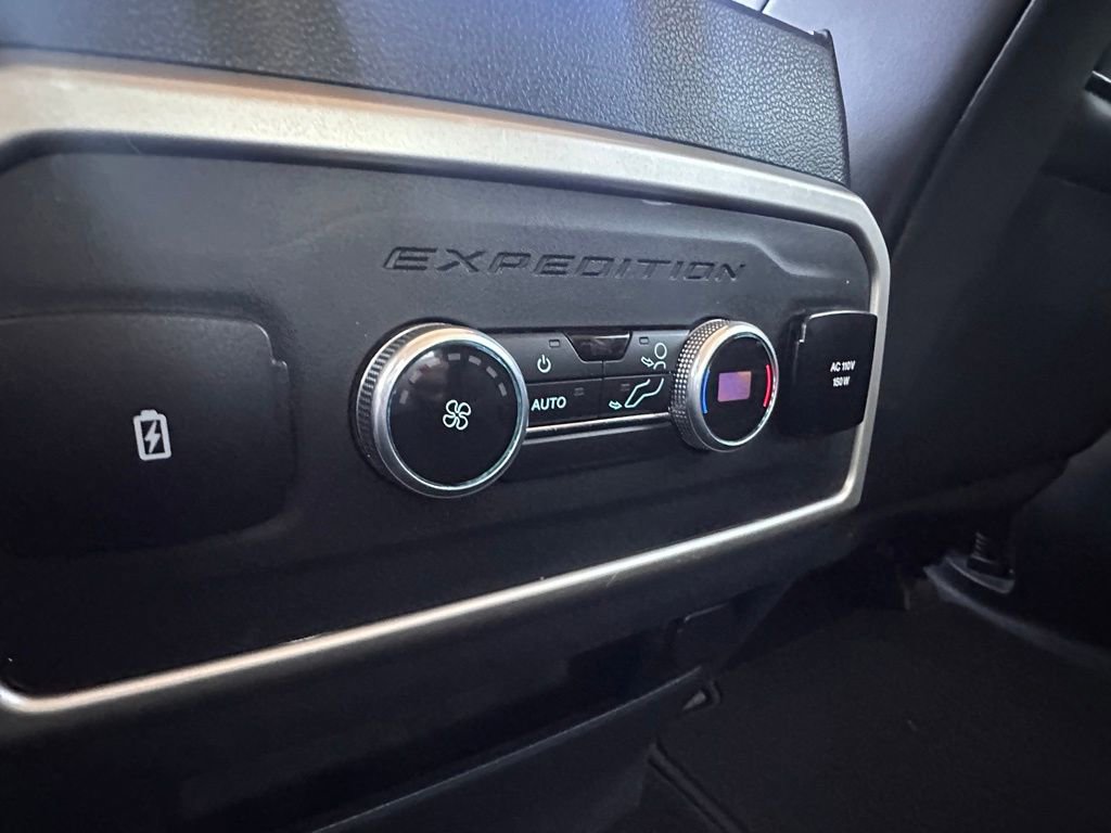 Used 2022 Ford Expedition XLT RWD image 17