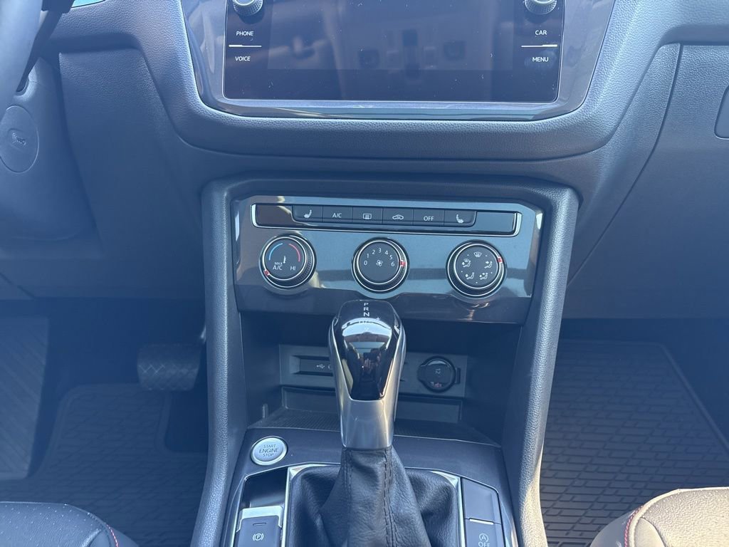 Used 2024 Volkswagen Tiguan Wolfsburg Edition image 27