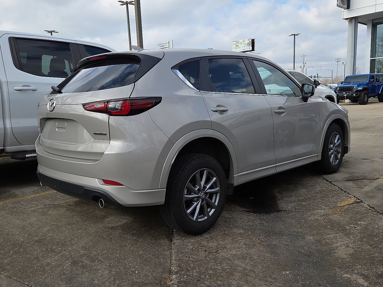 Used 2025 MAZDA CX-5 AWD 2.5 S w/ Preferred Package image 4