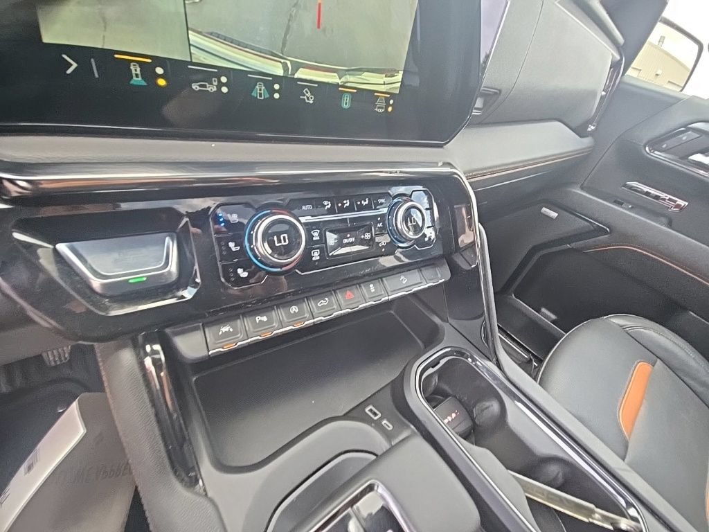 Used 2023 GMC Sierra 1500 AT4 w/ AT4 Premium Package AWD/4WD image 24