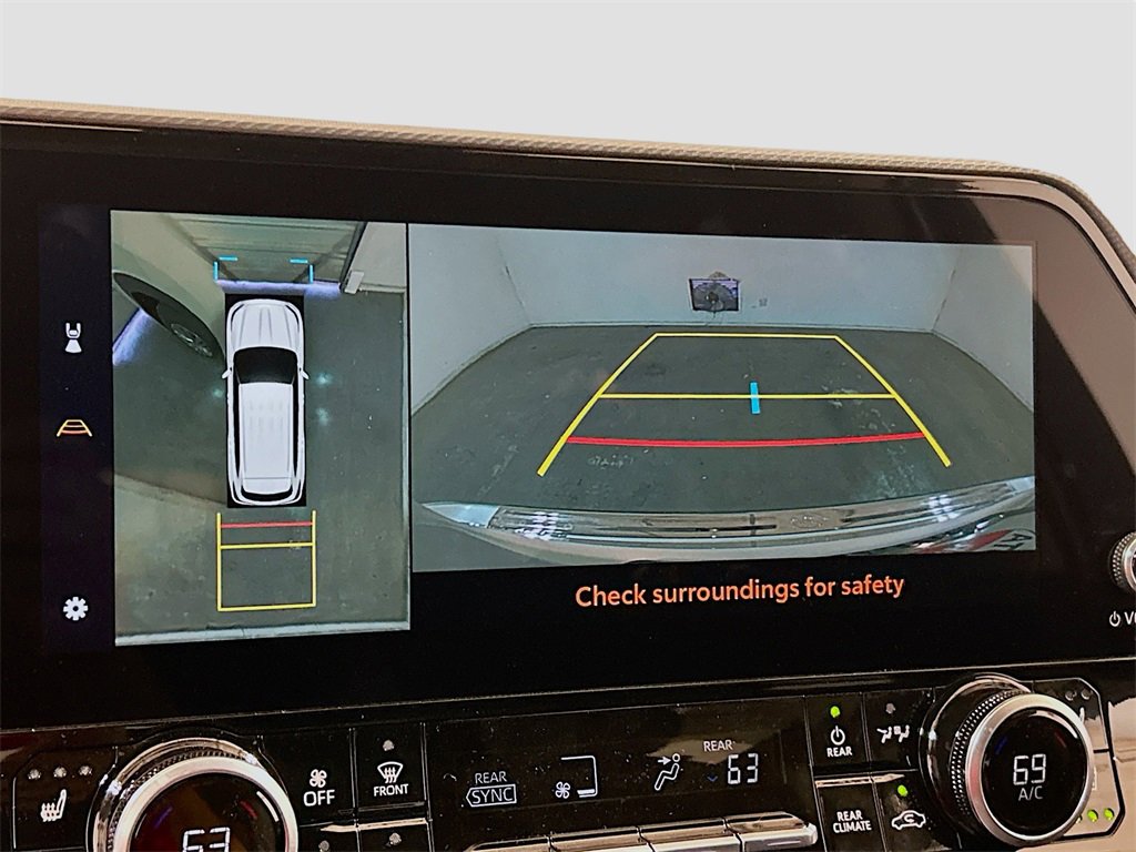 New 2025 Toyota Highlander Platinum image 11