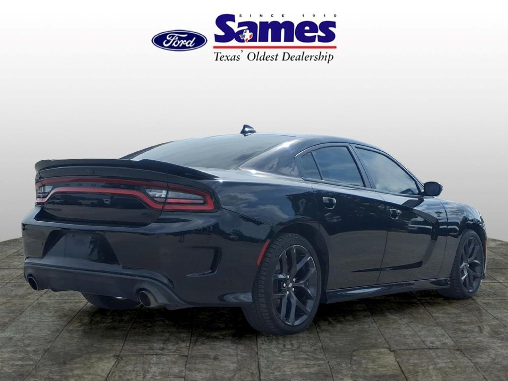 Used 2022 Dodge Charger R/T w/ Blacktop Package RWD image 3