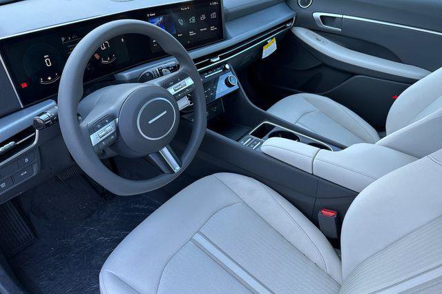New 2025 Hyundai Sonata SEL AWD/4WD image 10