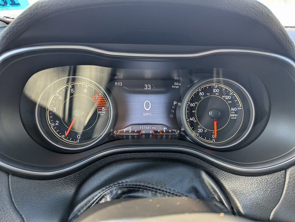 Used 2019 Jeep Cherokee Trailhawk image 23