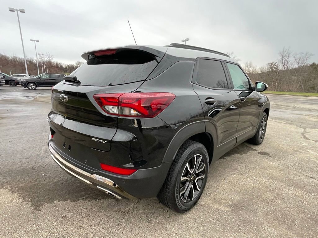 Used 2021 Chevrolet TrailBlazer ACTIV w/ Technology Package image 3