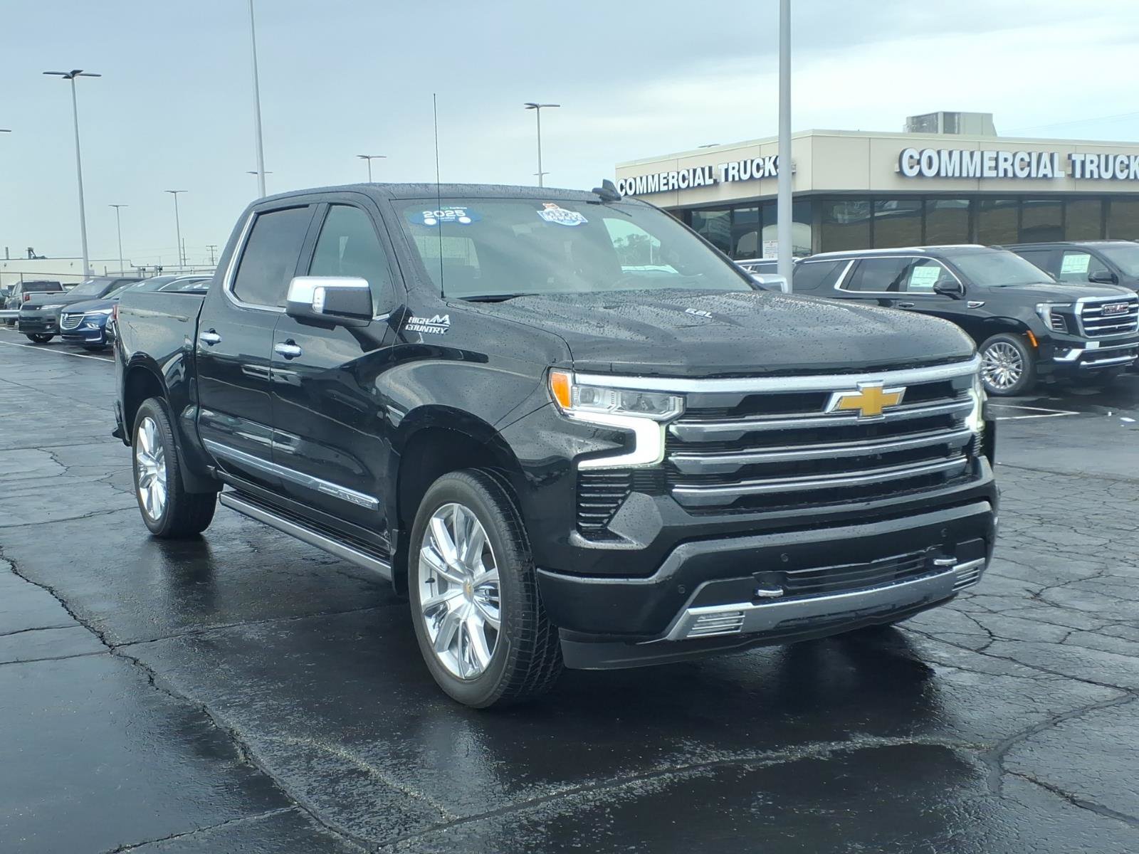 Certified 2025 Chevrolet Silverado 1500 High Country AWD/4WD image 3