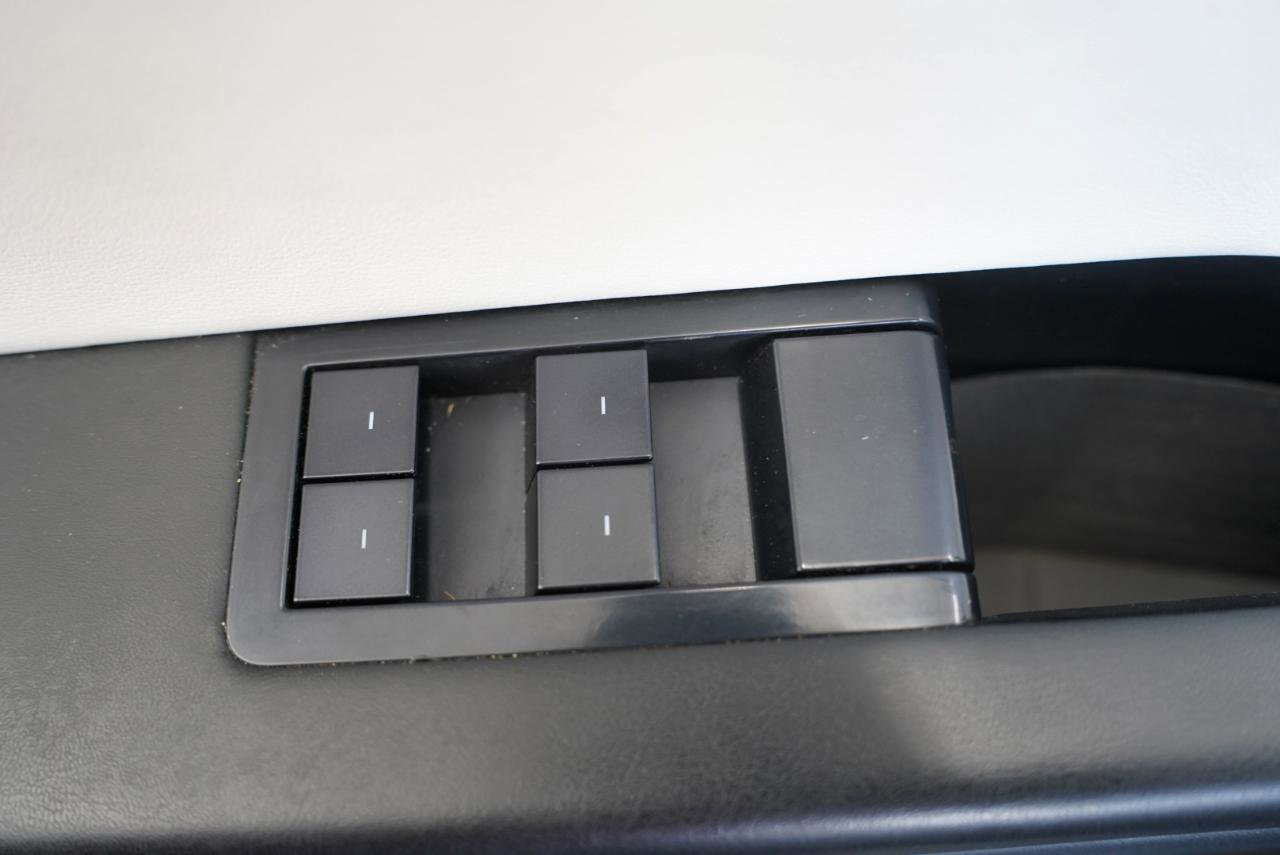 Used 2024 Tesla Cybertruck AWD Crew Cab image 24