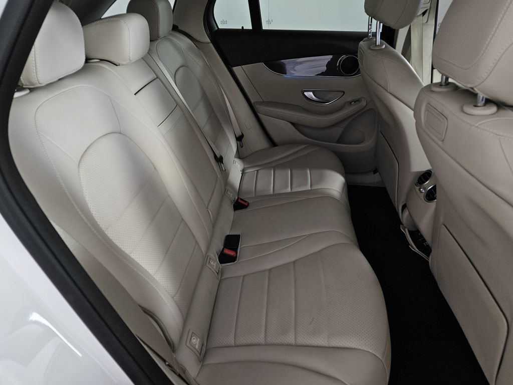 Used 2019 Mercedes-Benz GLC 300 4MATIC w/ Premium Package image 26