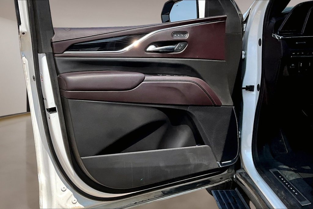 Used 2024 Cadillac Escalade V AWD/4WD image 18