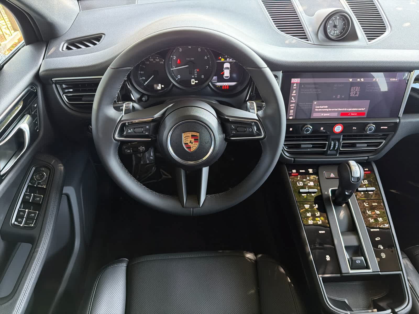 New 2026 Porsche Macan AWD/4WD image 15