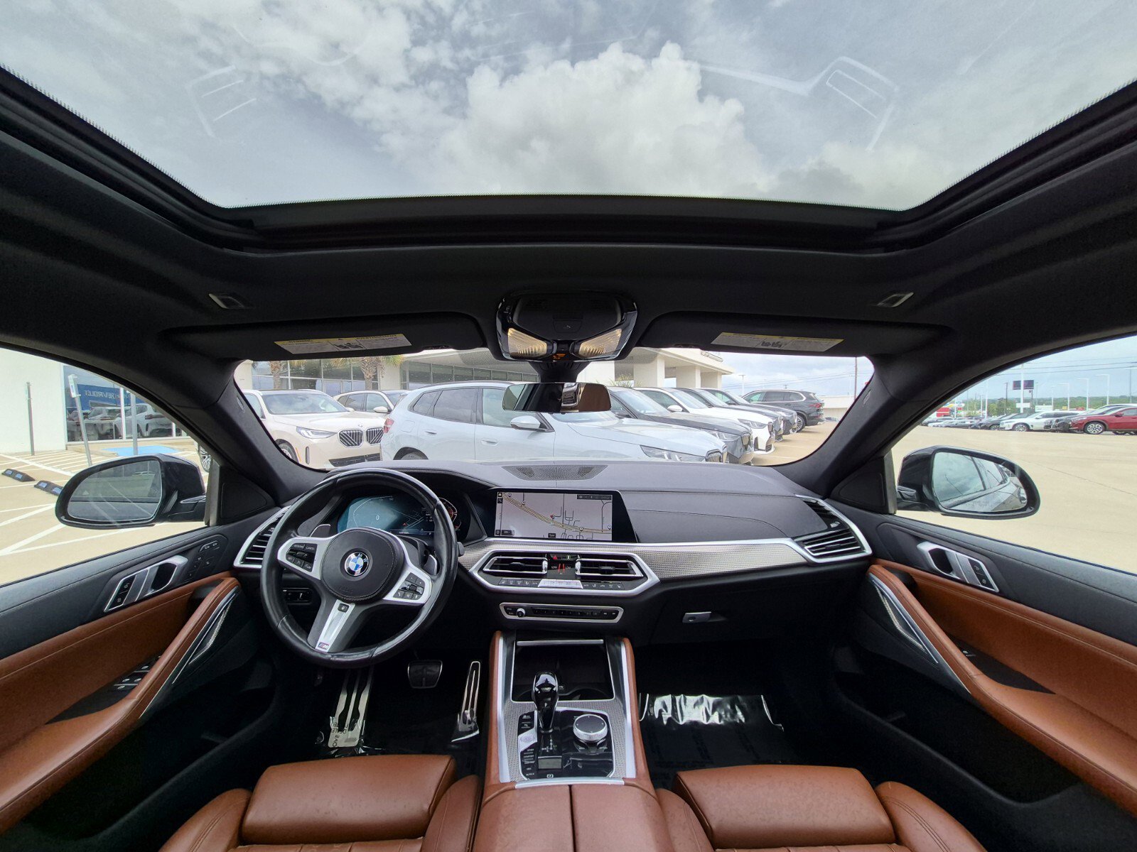 Used 2022 BMW X6 xDrive40i w/ M Sport Package image 21