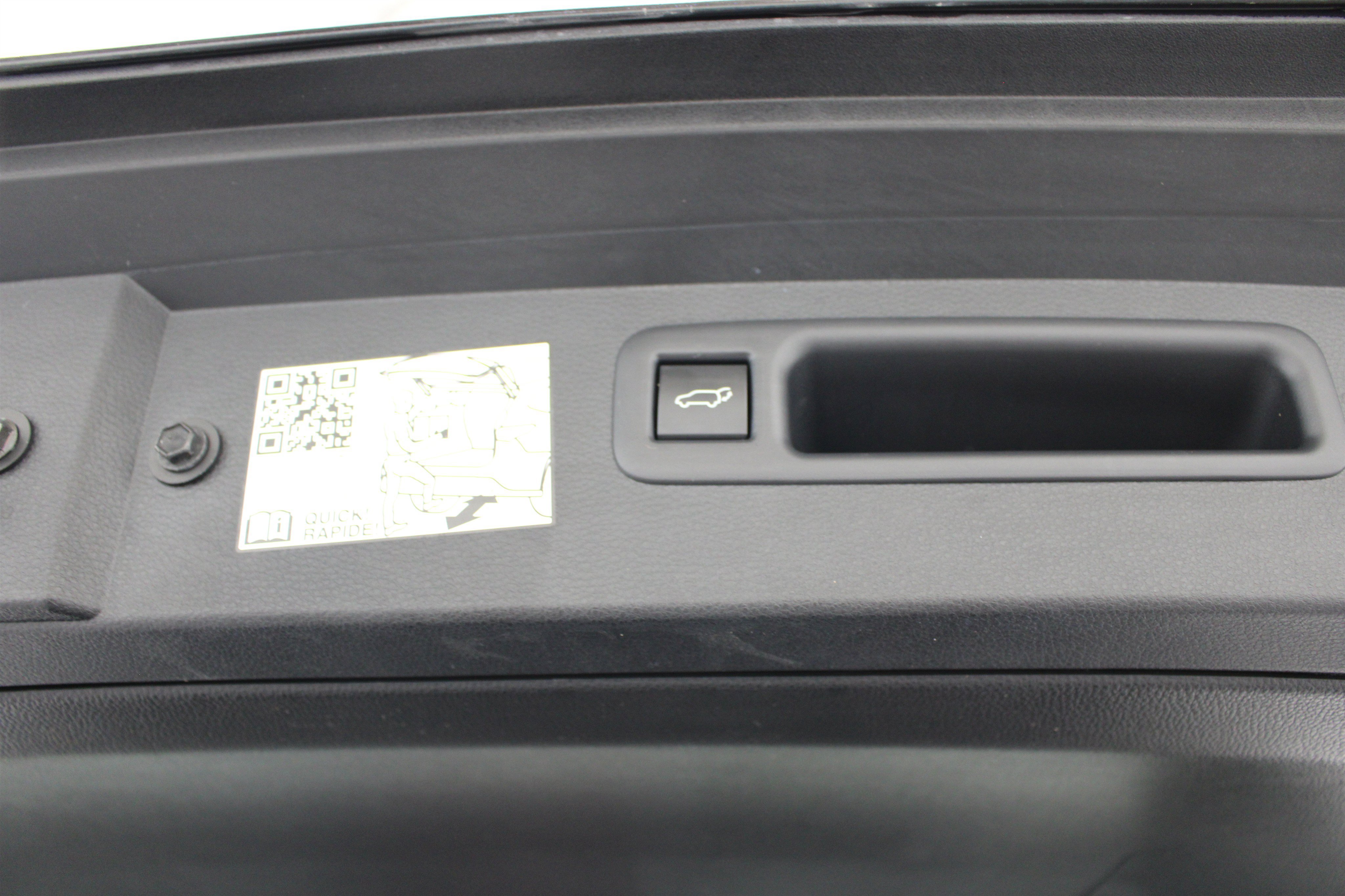 Used 2024 Toyota Highlander XLE AWD/4WD image 24