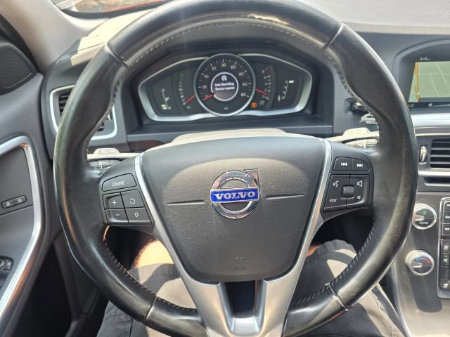 Used 2015 Volvo V60 T5 FWD image 15
