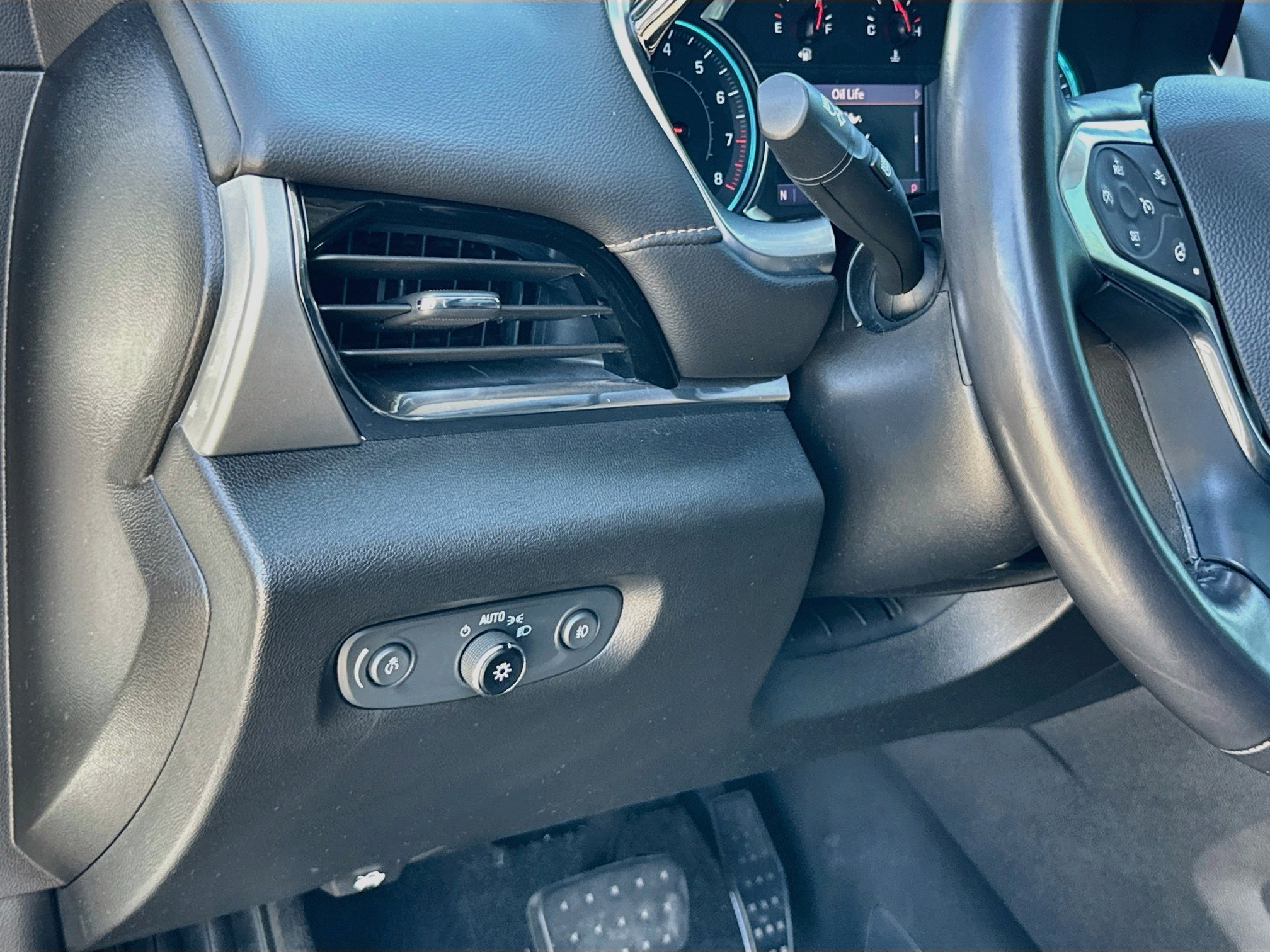 Used 2020 Chevrolet Traverse RS FWD image 10