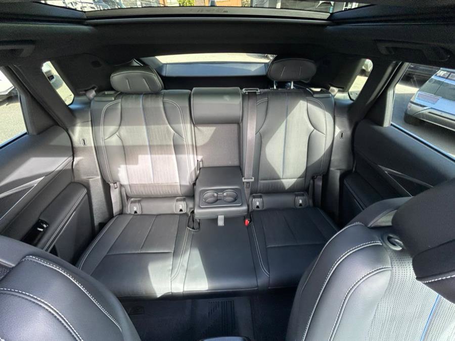 Used 2024 Cadillac Lyriq Luxury w/ LPO, Floor Liner Package image 48
