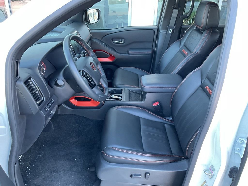 Used 2023 Nissan Frontier PRO-4X w/ Pro-4X Premium Package image 10