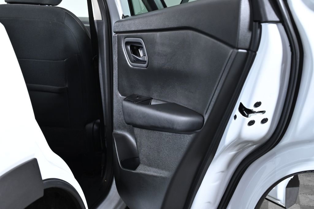 Certified 2025 Nissan Rogue S image 27