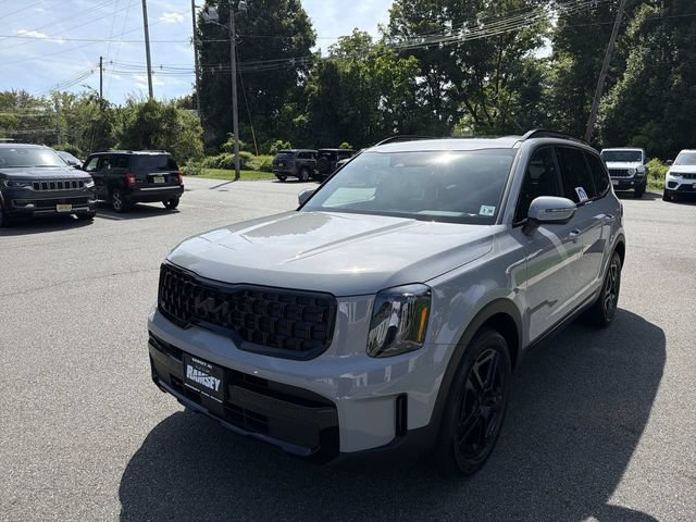 Used 2025 Kia Telluride EX X-Line AWD/4WD image 4